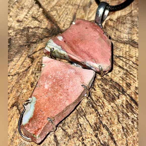 Large Mookaite Jasper Crystal Pendant 3” - Picture 8 of 10